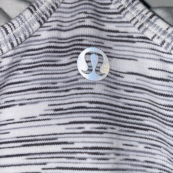 lululemon athletica gray and black top - Picture 3 of 4